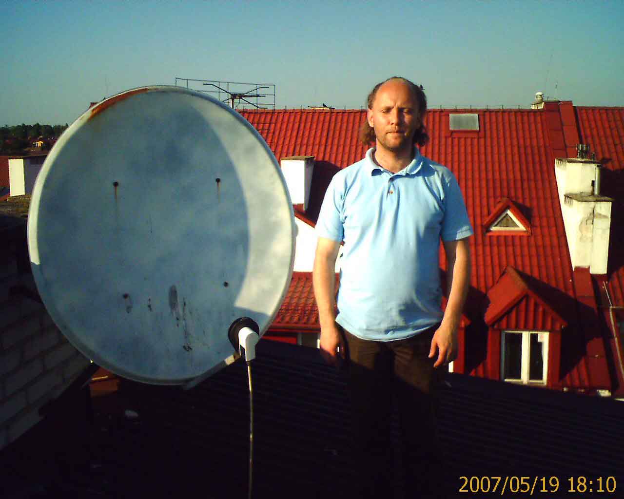 Adaptacja starej czaszy sporych rozmiarw od analogowego zestawu satelitarnego dla odbioru CYFROWEGO POLSATU. Nie musisz nie wydawaj pienidzy na zakup nowej! Wymienimy konwerter i ustawimy na odpowiedniego satelit.